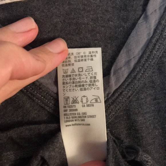 Hollister Quarter Length Shirt - Picture 6 of 9